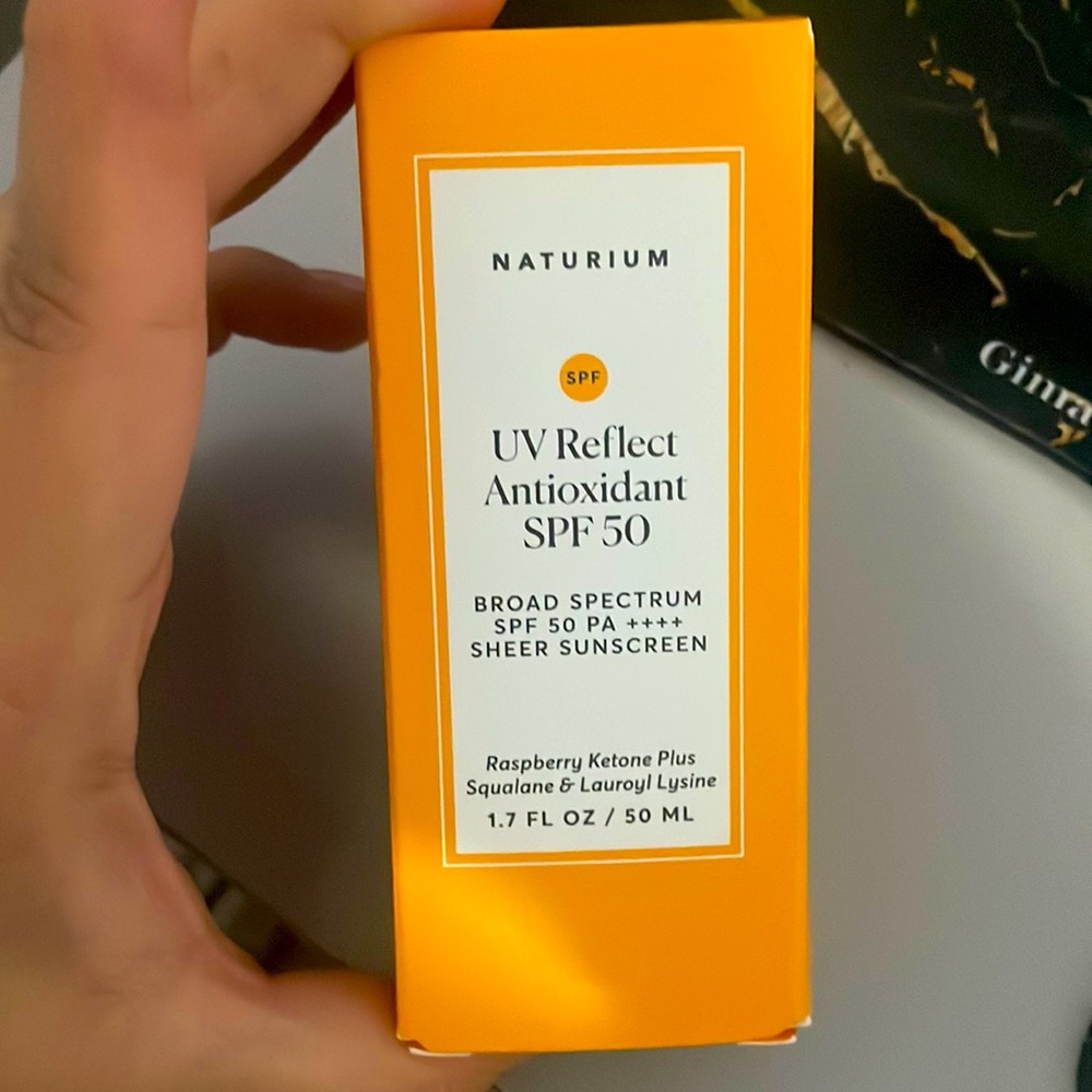 NATURIUM UV REFLECT SPF50 recent release